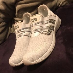 9.5 Fila WORN ONCE